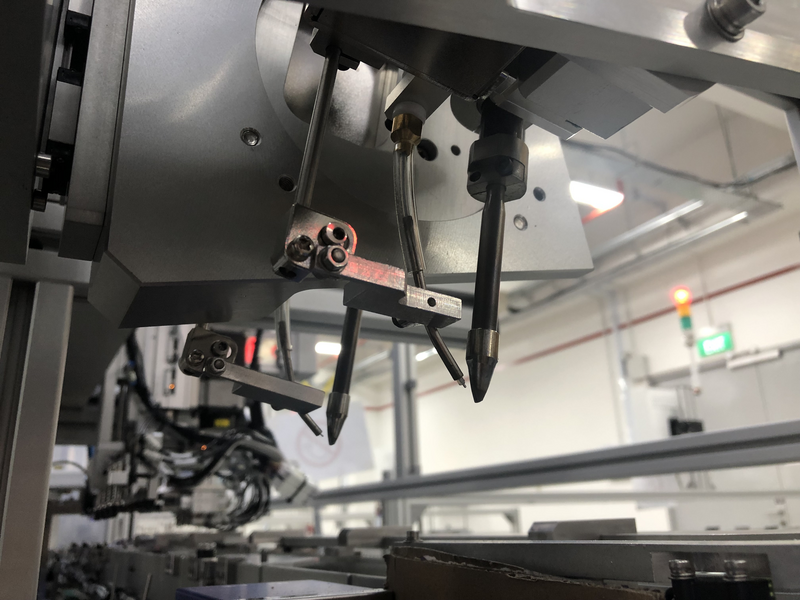 Device Assembly Line (7)