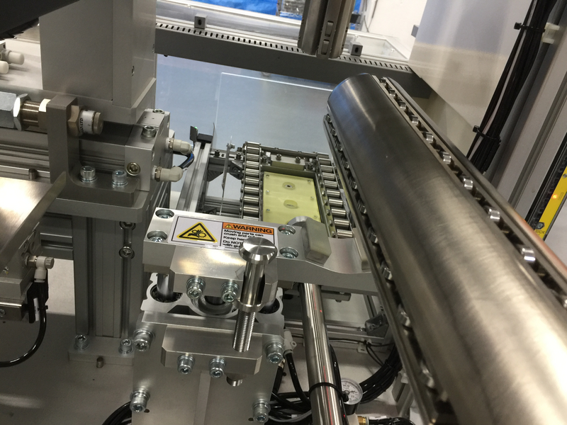 Roll Separation & Labelling Machine (2)