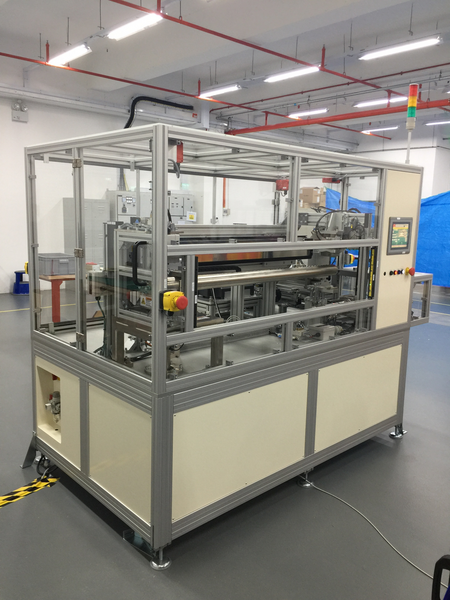 Roll Separation & Labelling Machine (1)